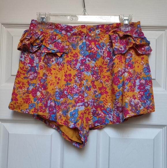 NWT Paper Heart Orange Floral Shorts Ruffle LF 10